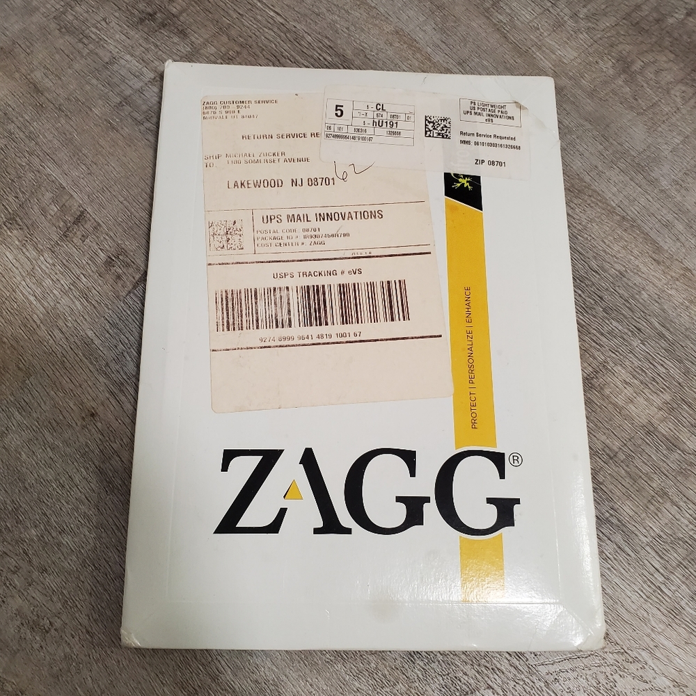 NIB Zagg Invisible Shield for Apple iPhone 6/6+